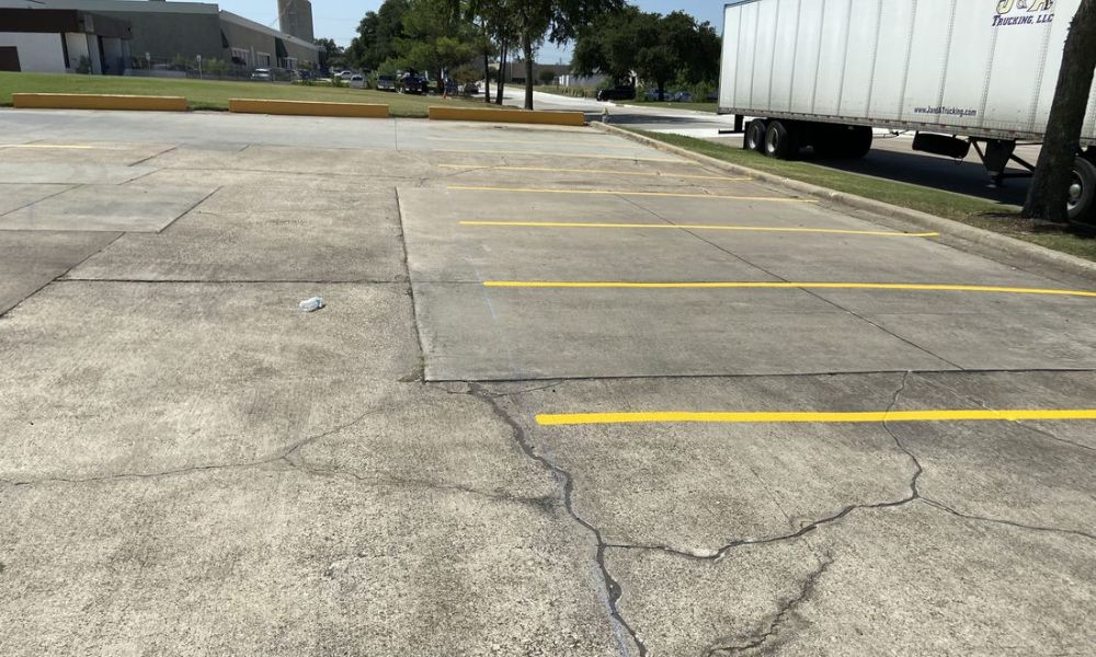 Asphalt vs. Concrete Parking Lots: The Differences