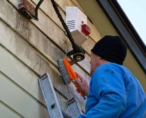 dirty commercial property exteriors